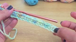 Crochet pour débutant video 1 tutoriel simple facile et rapide [upl. by Aryam]