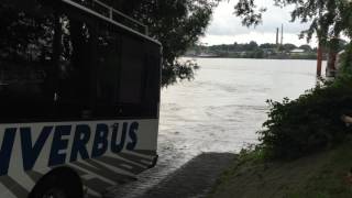 Hafencity Riverbus  aus dem Wasser auf die StraÃŸe [upl. by Nodnek]