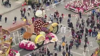 Parade goers get up close view of Rose Parade floats [upl. by Randi336]