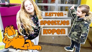 SPEELTJES KOPEN VOOR DE KATTEN   Broer en Zus TV VLOG 105 [upl. by Meter844]