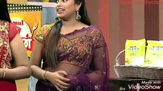 Farina Azad Deep Navel treat in Saree [upl. by Deva]