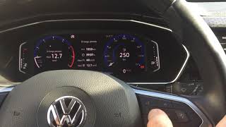 Volkswagen TCross How to reset Oil and Inspection light Azzerare service [upl. by Kenna]