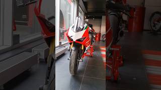 Ducati Panigale 959 V2 Troy Bayliss Edition [upl. by Eupheemia]