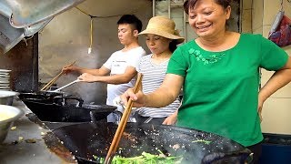 UNREAL Vietnamese Street Food Tour  BEST Hanoi Food Guide 3 MUSTTRY Street Foods in Vietnam 2018 [upl. by Bromleigh818]