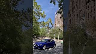 Барселона Sagrada Familia Вид с улицы [upl. by Salb]