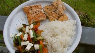 Optimale FitnessMahlzeit für Fettfreien Muskelaufbau  Lachs mit Reis und Gemüse [upl. by Sheeb]