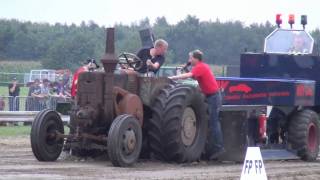 Lanz Bulldog  Edewecht 2011 Tractor Pulling [upl. by Monahon]