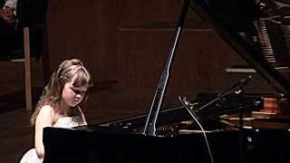 Laetitia Hahn just turned 10 plays Mendelssohn Rondo Capriccioso op 14 at Gewandhaus in Leipzig [upl. by Anail]