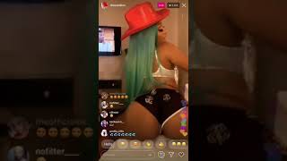 MEGAN THEE STALLION TWERKING on live for 15 seconds [upl. by Peggi]