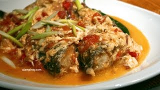 SARCIADONG ISDA How to cook fish sarciado Ulam Pinoy 15 [upl. by Tebor]