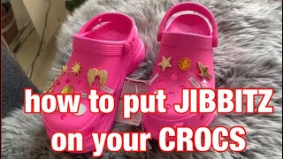 HOW TO PUT JIBBITZ ON YOUR CROCS and HOW TO TAKE IT OFF [upl. by Nelleus104]