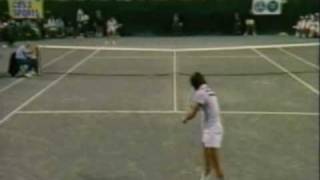 Corrado Barazzutti  Jimmy Connors semifinale US OPEN 1977 [upl. by Bethina]