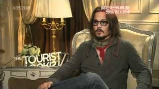 Johnny Depp Saying The Most Perfect Hello in Korean [upl. by Navinod]