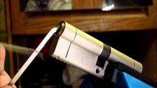 Single Pin Picking UAP 6 Pin Anti Pick BS Kite Marked Euro Cylinder Lock TUTORIAL uklocksportcouk [upl. by Middleton]