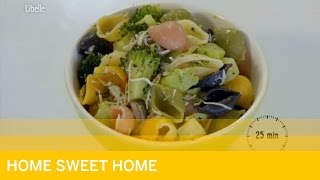 Pasta met broccoli en kip [upl. by Nirrat]