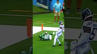 NYJ Breece Hall Catches Touchdown Grab vs TEN breecehall newyorkjets [upl. by Colyer430]