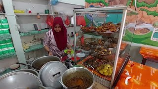 SAYUR ASEM H SADELI LEGENDARIS SEJAK TAHUN 1985  INDONESIAN STREET FOOD [upl. by Nuahsyar813]