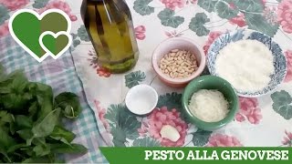 PESTO ALLA GENOVESE  semplicissimo e buonissimo [upl. by Repmek410]