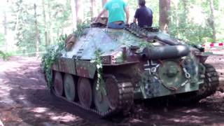 Overloon 2014 MILITRACKS WW II Jagdpanzer Hetzer Kettenkrad VW Kübelwagen uva [upl. by Nikal580]