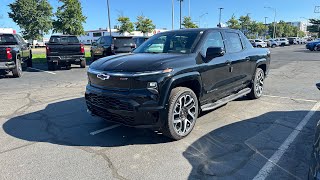 First look of the new Chevrolet Silverado Ev Rst 2024 [upl. by Aihsi677]