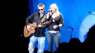 Miranda Lambert  Crazy Patsy Cline cover  Winstar Casino OK  12409 [upl. by Leboff]