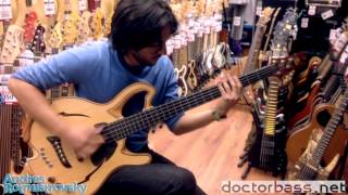 Testing a Jerzy Drozd Barcelona Bass Carles Benavent at Doctorbassnet [upl. by Neeliak]