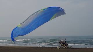 Paramotor HPR225 Tandem Trike Crosswind Takeoff [upl. by Nilved]