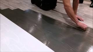 Pvc vloer leggen over linoleum [upl. by Eneloc]