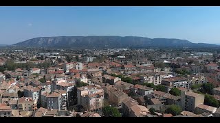 Cavaillon confinée vue du ciel [upl. by Ennaeilsel]