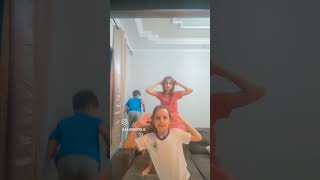 Eu e minha amiga fazendo bagunçadancinha com a best 😁🫣 musica dance [upl. by Janeva]