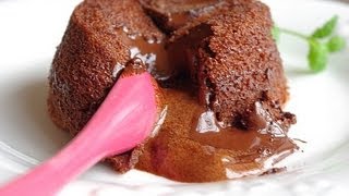 Recette du moelleux au chocolat en vidéo molten choclate cake recipe [upl. by Milore]