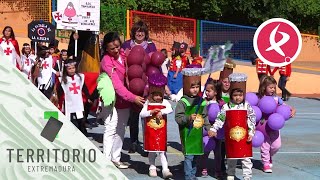 Representando nuestras tradiciones sin salir del colegio  Territorio Extremadura [upl. by Lanctot]