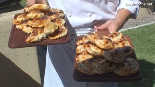 Empanada Argentina  Receta tradicional mendocina  Bodegas Salentein  Mendoza [upl. by Heater]