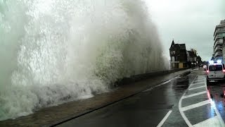 SaintMalo Grande Marée 2014 Vagues Bretagne Springflut Tide Marea huge waves [upl. by Essyla181]