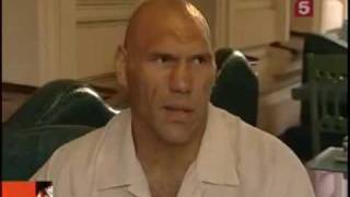 Nikolay Valuev speak about Vitali Klitschko [upl. by Legim]