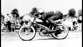 Bromfiets race 1961 Bergen nh [upl. by Aceissej]