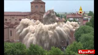 TERREMOTO ESPLOSIONE CAMPANILE POGGIO RENATICO [upl. by Elleahcim652]