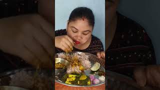 KUMBRA OMA BEDORSHORT VIDEO GAULANG BRAHMA EATING [upl. by Ssac]