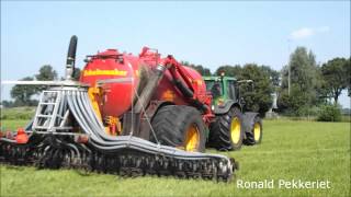 Dekker Vriezenveen Grasland bemesten John Deere 7430 schuitemaker Slurry injection [upl. by Amapuna]