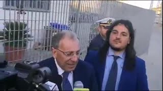 Bradisismo il prefetto al centro accoglienza di Bacoli [upl. by Nisior]