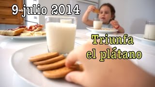 Bebé 5 meses primer sabor diferente 9 julio VLOGS DIARIOS VERANO 2014 [upl. by Sulohcin]