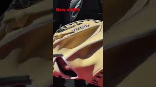 New Wilson A2000 Catchers mitt Wilson [upl. by Bocoj]