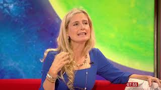 Cressida Cowell  Author of quotHow to train your dragonquot the importance of reading for children [upl. by Anniroc]