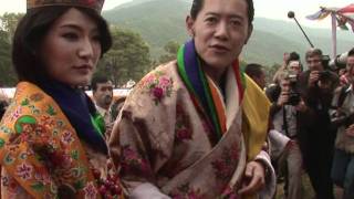 Bhutan king and queen greet wellwishers [upl. by Amethist]