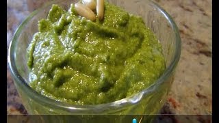 Pesto alla genovese veloce fatto in casa [upl. by Ennovi]