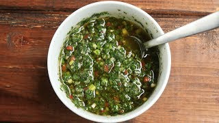 Sauce chimichurri  Recette [upl. by Ahseila511]