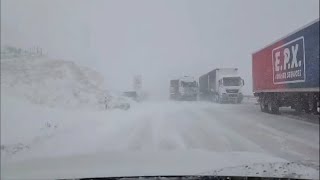 Snow Storm Paralyzes South Africa Heavy Snow Paralyzes Roads in Eastern Cape SA [upl. by Initof]