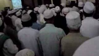 Maulid with Habib Umar Bin Hafiz [upl. by Peirce]