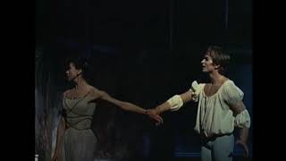 Iconic quotBalcony Scenequot of ROMEO AND JULIET ballet ACT 1 finale with Rudolf Nureyev amp Margo Fonteyn [upl. by Hayne]