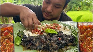 Black sesame seeds cook with smoked chicken  homemade chilly sauce  kents vlog [upl. by Aivatnwahs633]